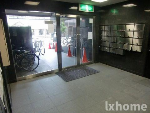 プランドール松本のエントランス|建物の内部です
