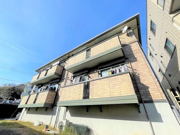 西生田アイリスの外観