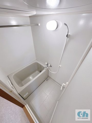 アミティエ中延 302号室の浴室