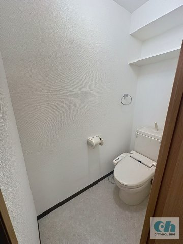 アミティエ中延 302号室のトイレ