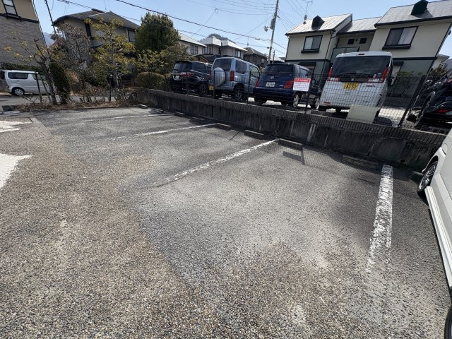アベニール22　D棟の駐車場