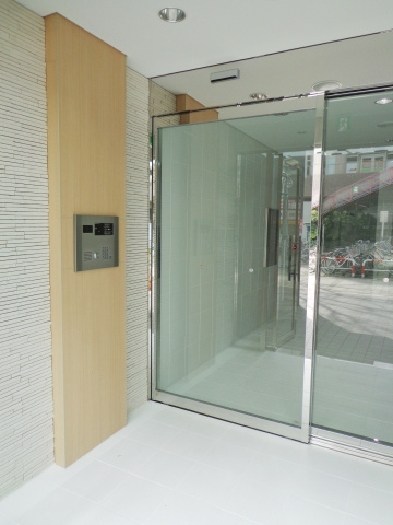 【エントランス】 | GRASS SQUARE　六番館