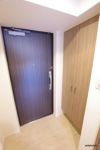 M-RESIDENCE新大阪Garden　仲介手数料無料の玄関
