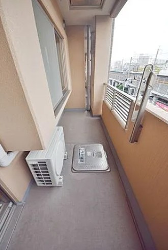 SPOLOK浮間のバルコニー