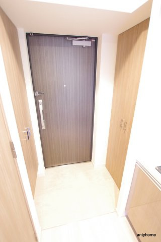 M-RESIDENCE新大阪Garden　仲介手数料無料の玄関