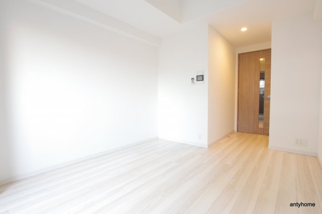 M-RESIDENCE新大阪Garden　仲介手数料無料の居間・リビング
