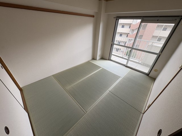 シティ南落合の和室