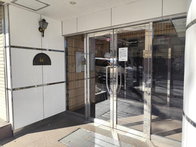 NIKOパークハイム新小岩のエントランス