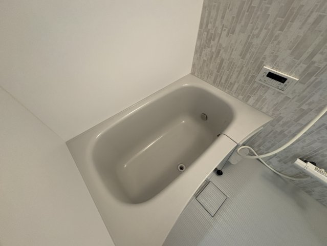 メゾンCOCO垂水の浴室