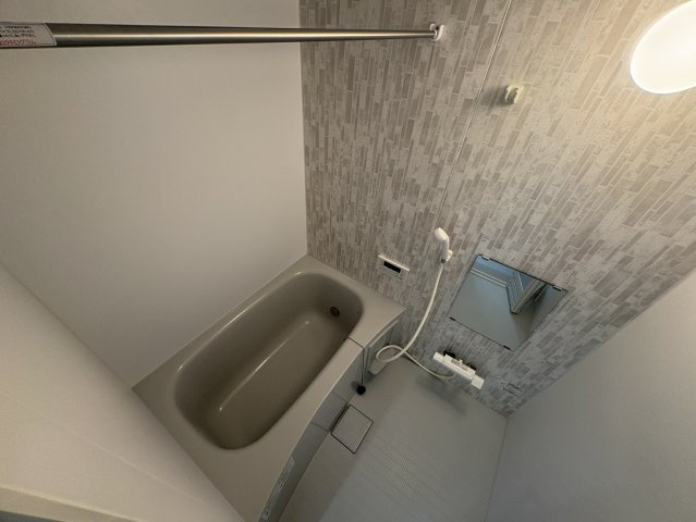 メゾンCOCO垂水の浴室