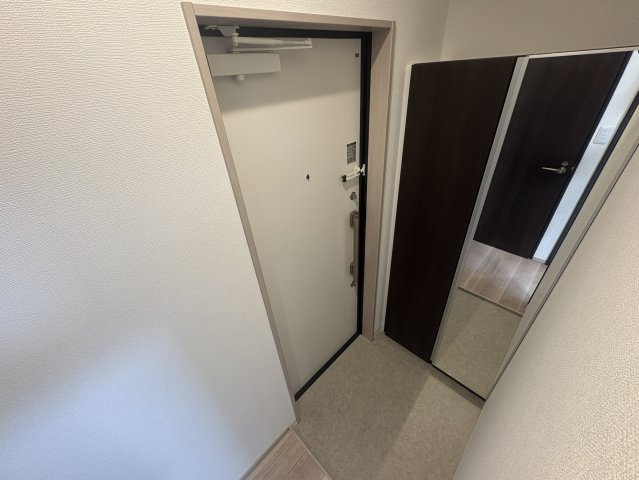 メゾンCOCO垂水の玄関
