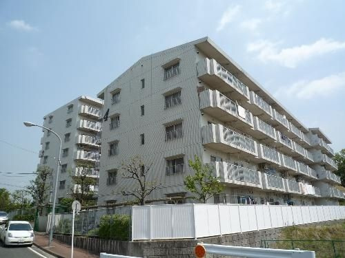 ヒルズ南戸塚の外観