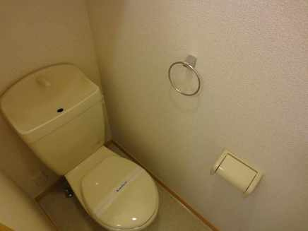 レオパレスアビテ湘南 のトイレ