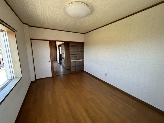 阿南市羽ノ浦町中庄段上　中古戸建の洋室