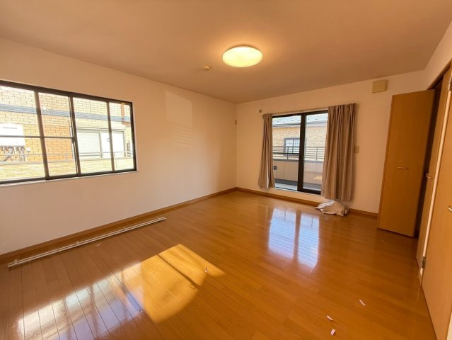川口市芝戸建の洋室