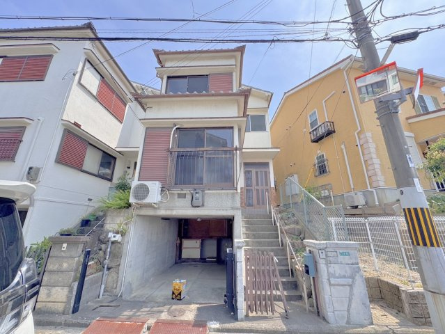 深阪貸家