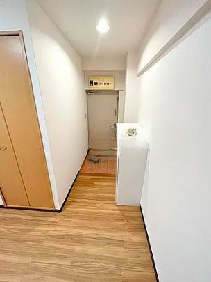信越ビルの玄関|きれいな玄関です