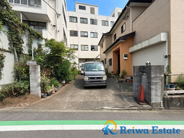 中古戸建　茅ヶ崎市下寺尾の駐車場
