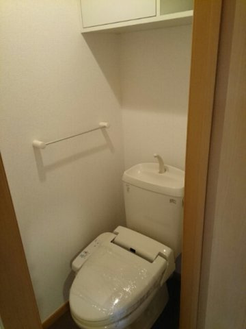 エテルノスターのトイレ|コンパクトで使いやすいトイレです