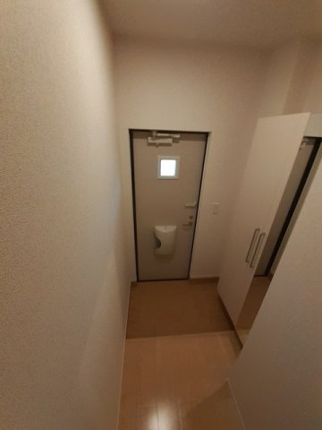 サンエアリーＢの玄関|ゆったりとした玄関です