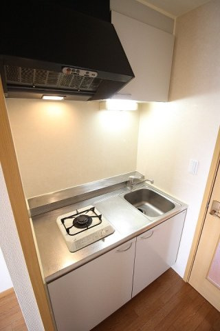 シンフォニアのキッチン|きれいなキッチンです
