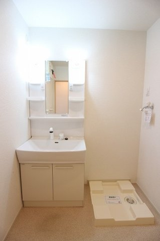 カレント　ＹＫの洗面所|コンパクトで使いやすい洗面所