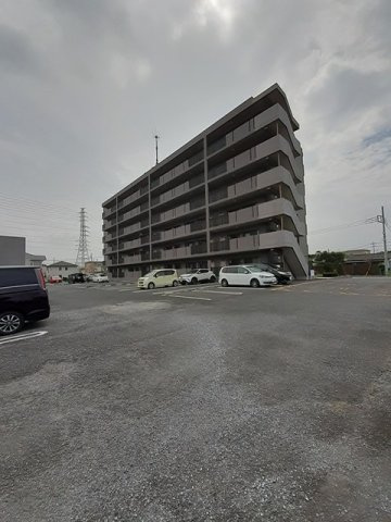 クラールの駐車場|駐車場完備です