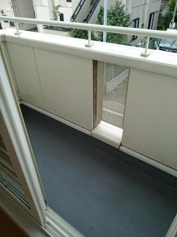 サングレイスのバルコニー|外からの目が気にならないバルコニーで洗濯物が干せます