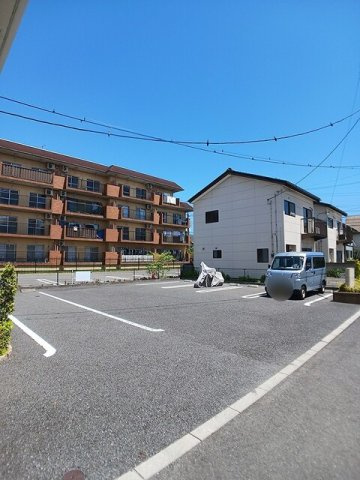 ＬａＴｏｕｒＫＡＩＺＡＷＡ　Ⅰの駐車場|駐車スペースもあります