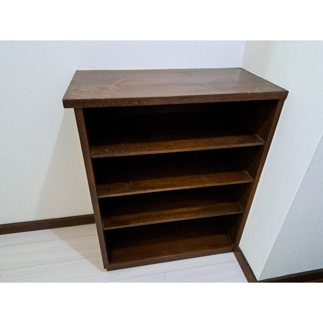 ラルーチェの内装|明るい室内です