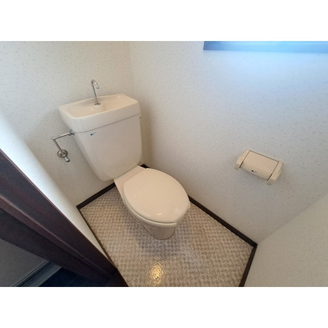 フレアプランドールのトイレ|落ち着いた色調のトイレです