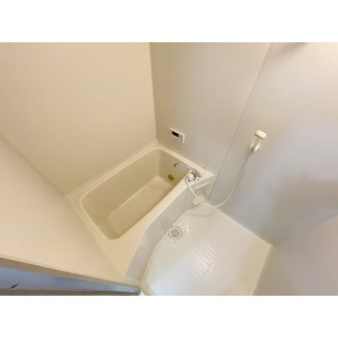 ヴィラ・オトンヌAの浴室|きれいなお風呂です
