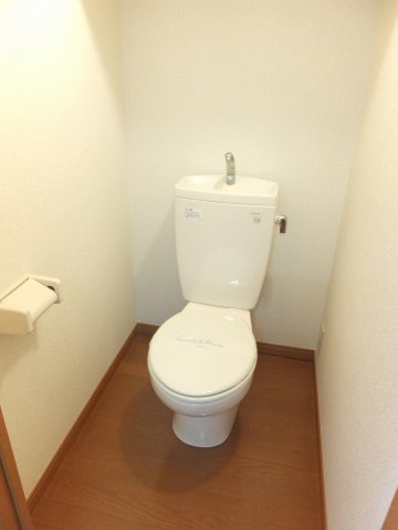レオパレスエスト・リヴィエールのその他|バス・トイレ別の物件です。