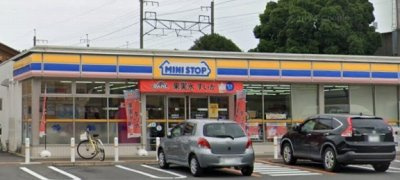 レオパレスバックスの周辺