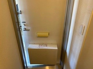 レオパレスディアマンテの玄関|シンプルで使いやすい玄関です