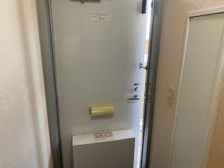 レオパレス８８８の玄関|きれいな玄関です