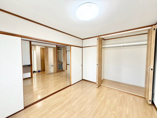 【洋室】 | 泉北槇塚台住宅３９－１棟 | ☆全居室６帖以上☆どのお部屋でものびのびお過ごしいただけますよ！