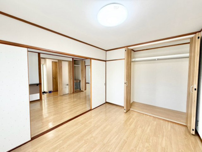 【洋室】 | 泉北槇塚台住宅３９－１棟 | ☆全居室６帖以上☆どのお部屋でものびのびお過ごしいただけますよ！