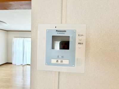 【防犯設備】 | 泉北槇塚台住宅３９－１棟 | インターホンがあるので防犯対策になりますよ♪