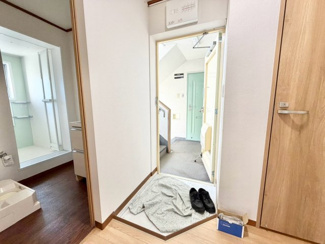 【玄関】 | 泉北槇塚台住宅３９－１棟 | お急ぎの方に嬉しい、即入居可能ですよ！