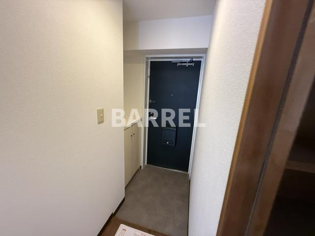 豊中市上野西２丁目の賃貸マンションの玄関