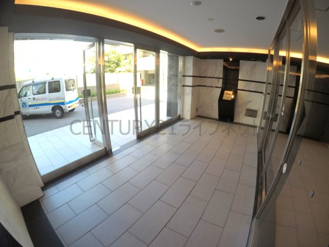 【エントランス】 | ディームス江坂