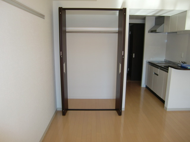 エル・セレーノ石屋川の収納