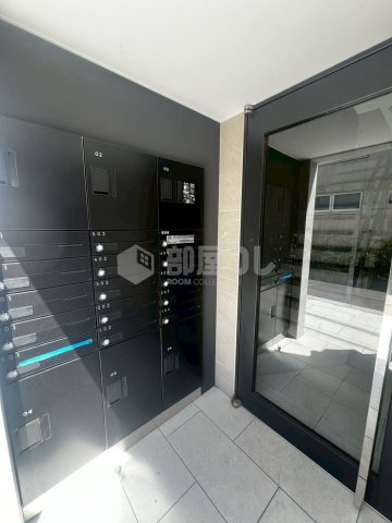 COCOCUBE南長崎のエントランス