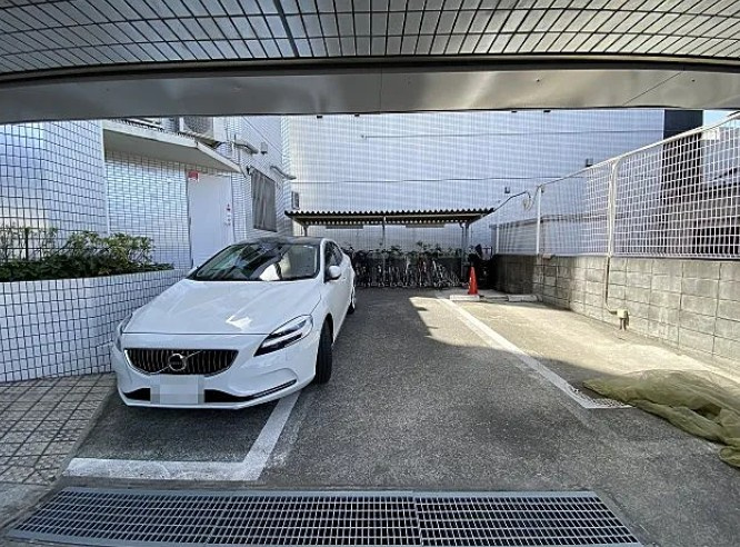 インプルーブ滝野川の駐車場