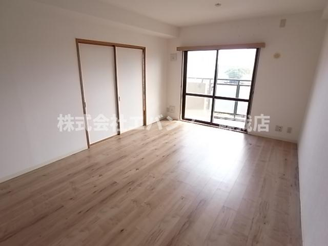 【居間・リビング】 | ライオンズマンション千葉グランドタワー