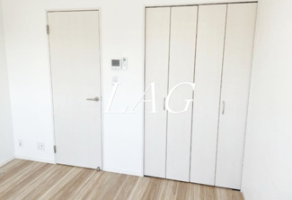 【居間・リビング】 | プレジール | 洋室のお部屋です。