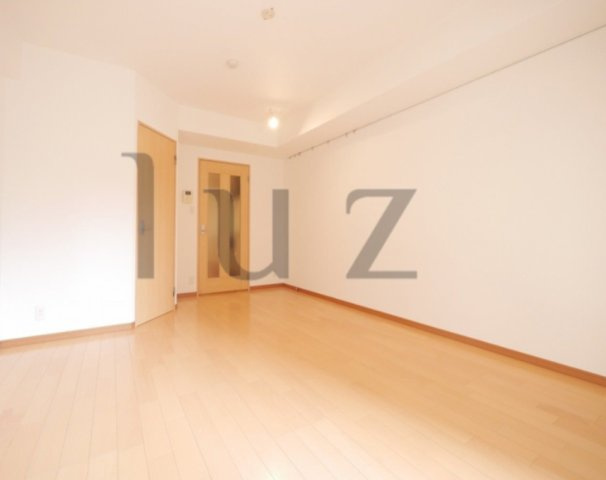 エトワール新杉田の寝室|広々としたお部屋です！