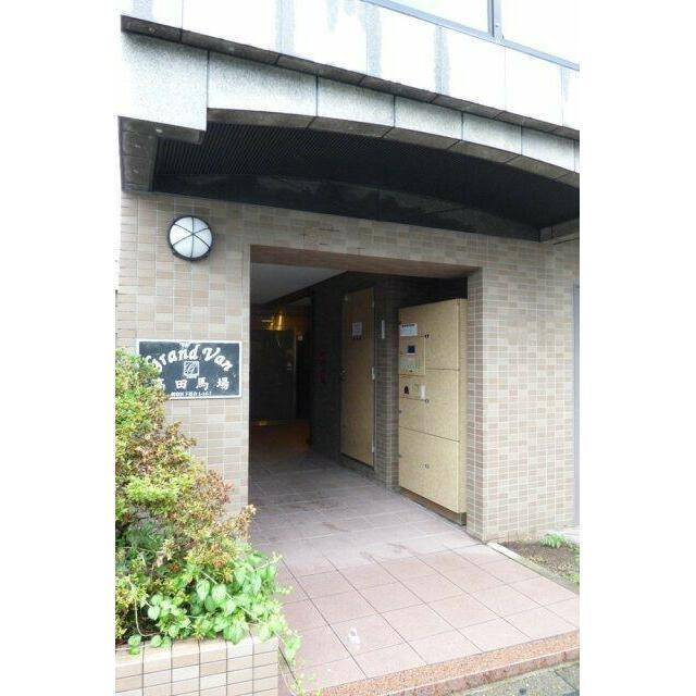 新宿区下落合１丁目の賃貸マンションのエントランス