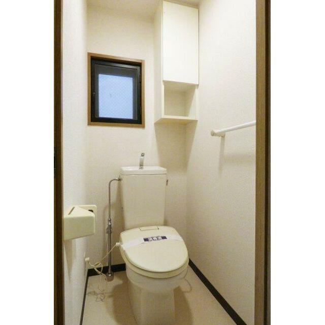 新宿区下落合１丁目の賃貸マンションのトイレ